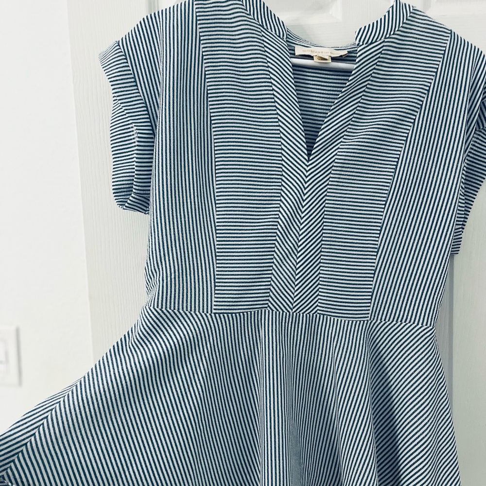 SALE!- XL PINSTRIPED TAILORED AND RUFFLED BLOUSE